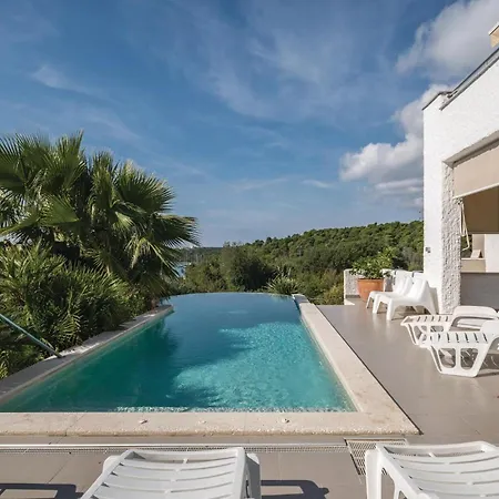 Apartamento Dracice Vi